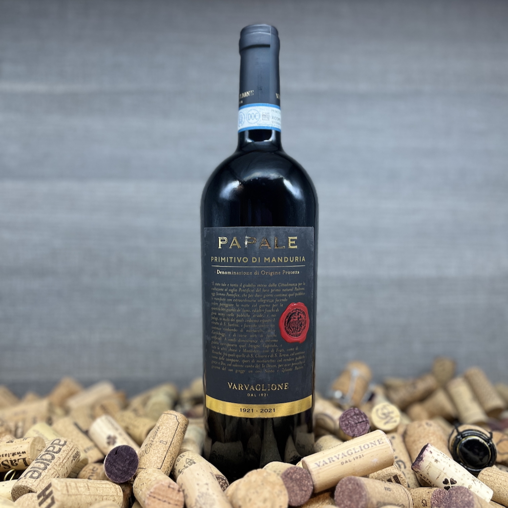Papale Oro Primitivo, Weingut Varvaglione 1921, Bester Primitivo di Manduria, Papale Linea Oro, Wein für den Papst